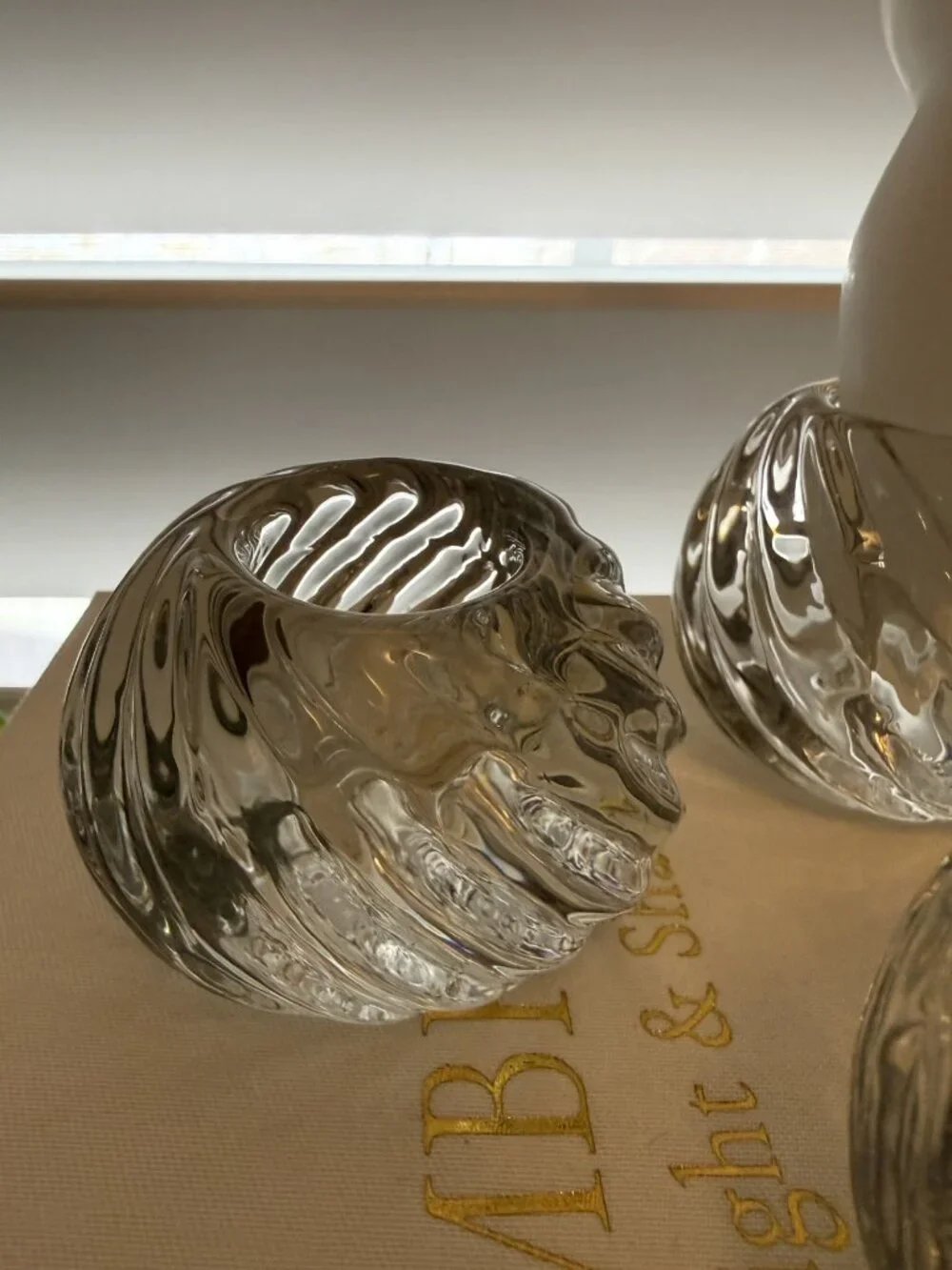 VTG Swirl Glass Ball Candle Holder Set/4
